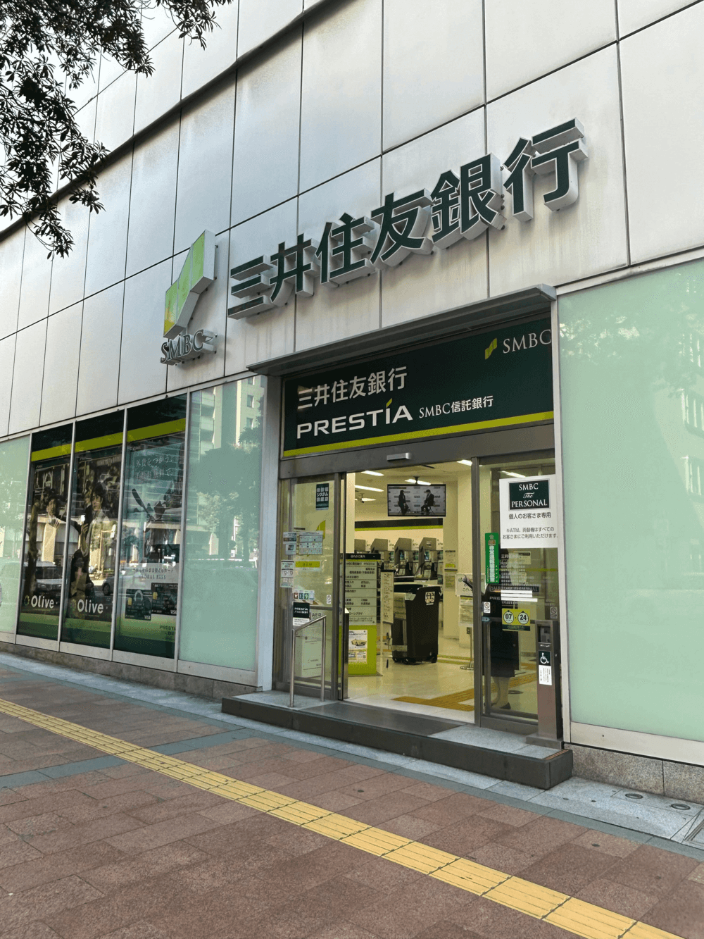 三井住友銀行外観の写真